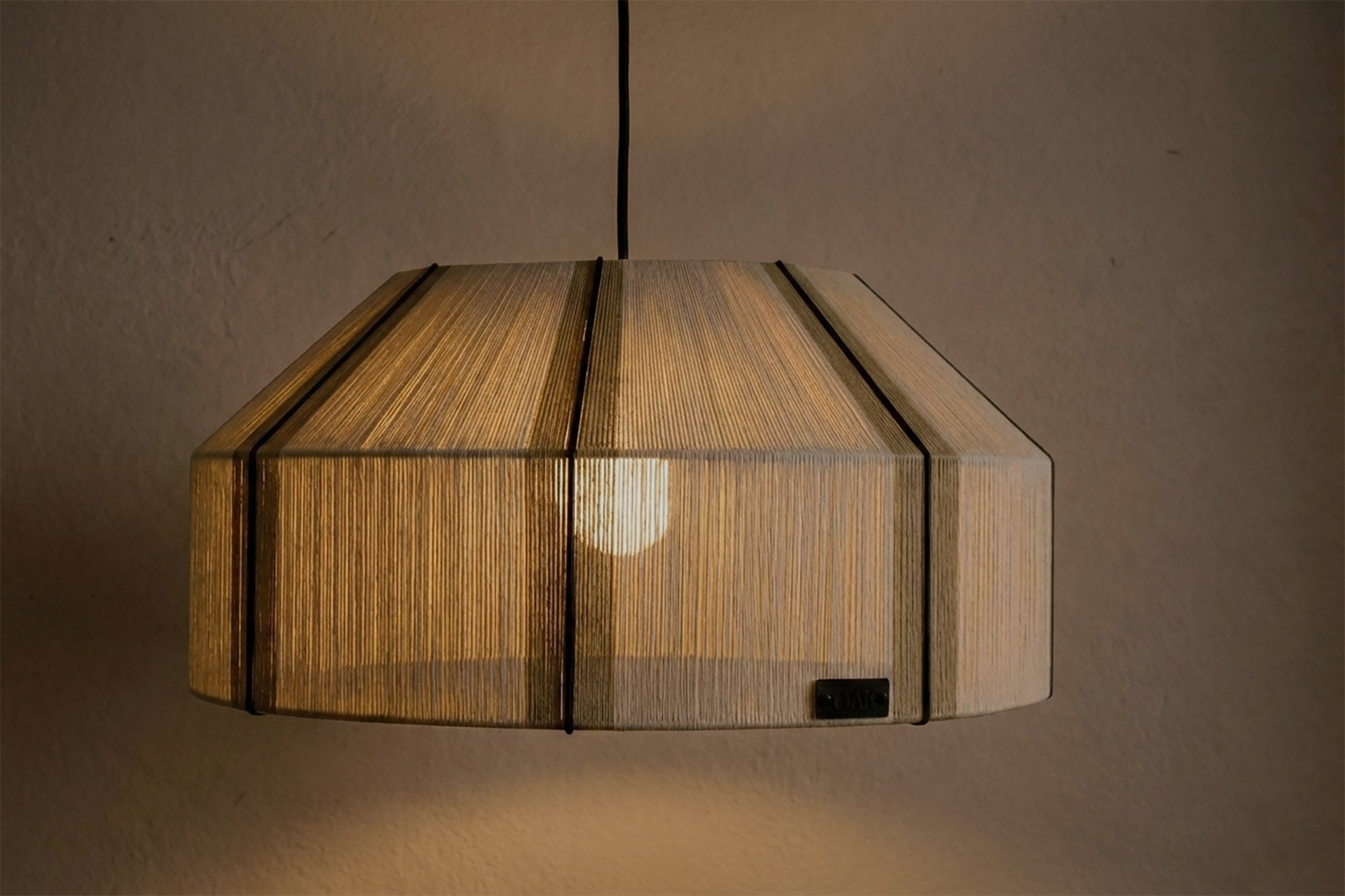 TIPU · LINO Y ARENA